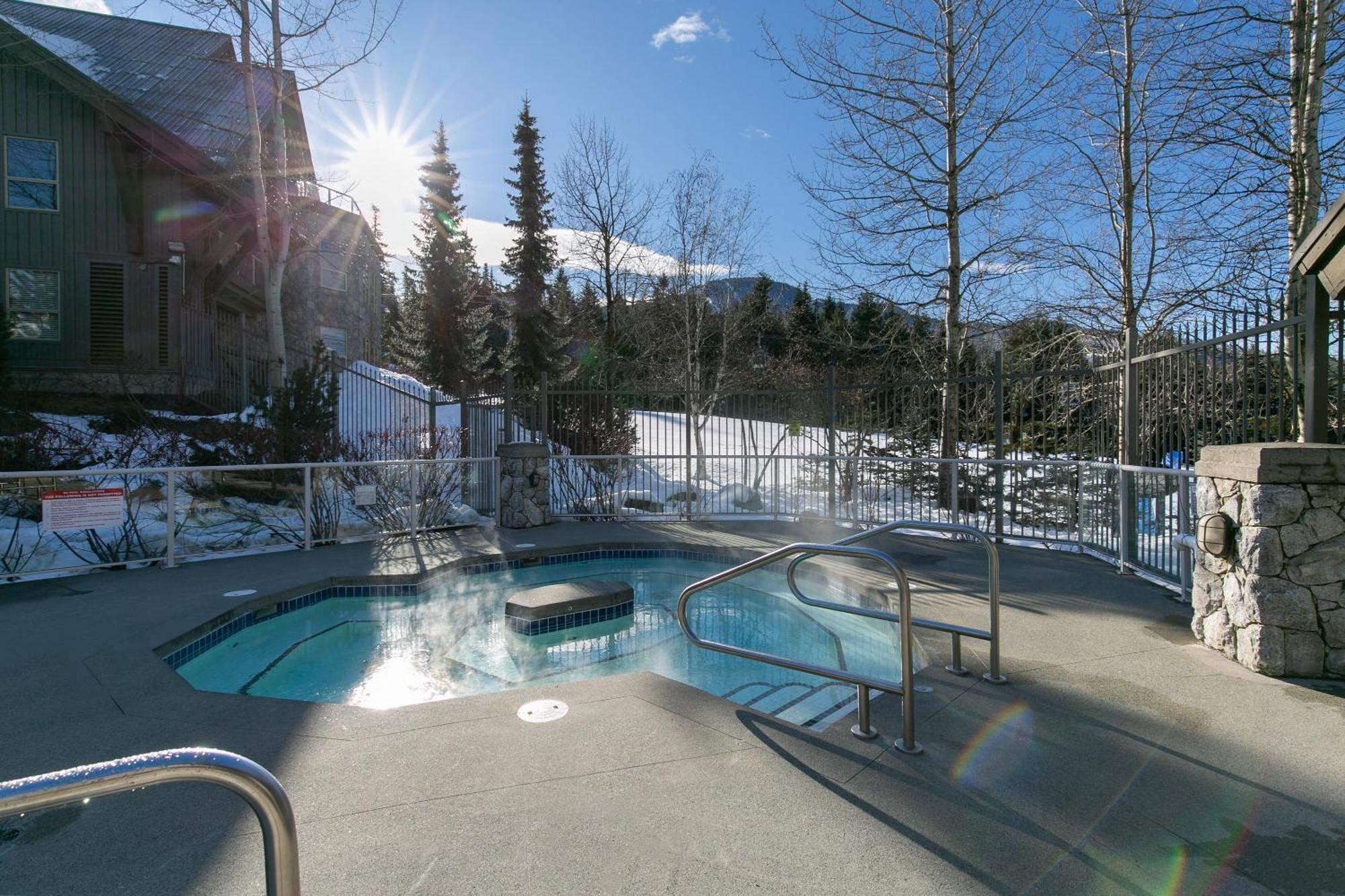 Apartamento The Aspens By Whistler Premier Exterior foto